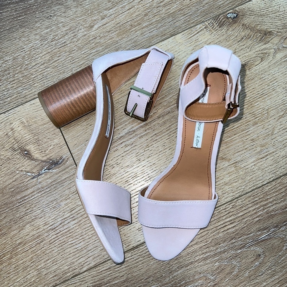 Women’s Ankle Strap Block Heel Sandals - Pale Pink
